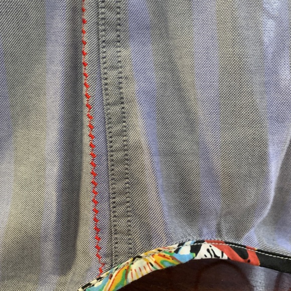 Robert Graham “The Freshly Laundered Shirt” - Picture 10 of 11